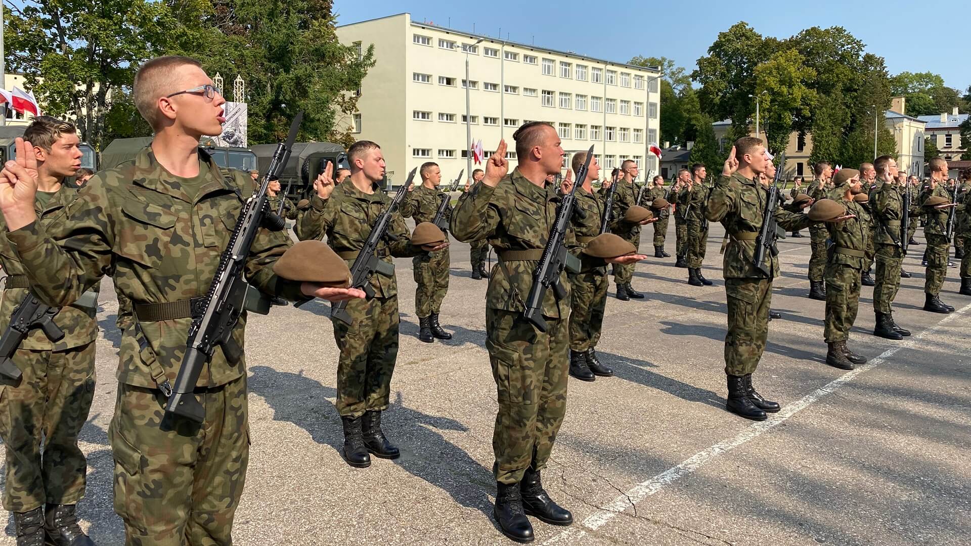 Blisko stu ochotników dołączyło do Wojsk Obrony Terytorialnej w Białymstoku