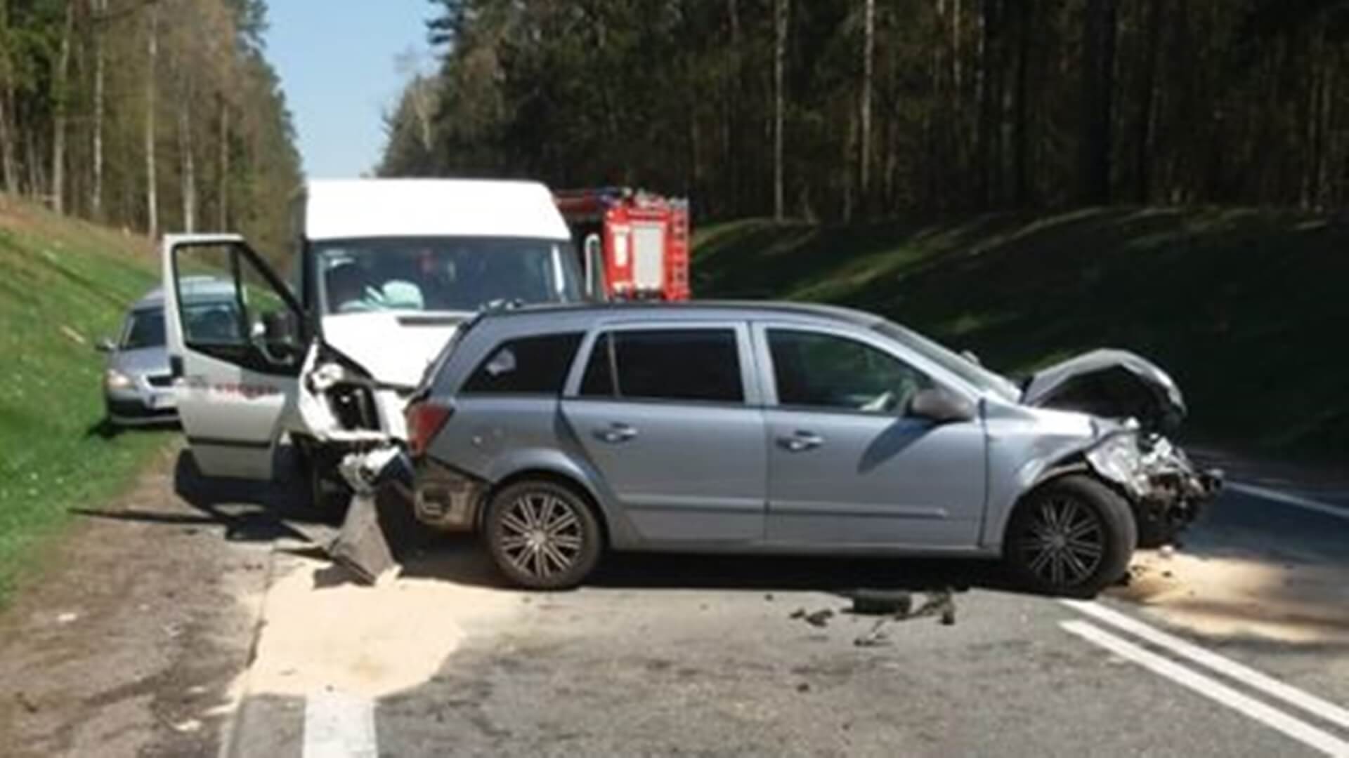 Wypadek na DK8 w m. Rybniki - 6 osób rannych