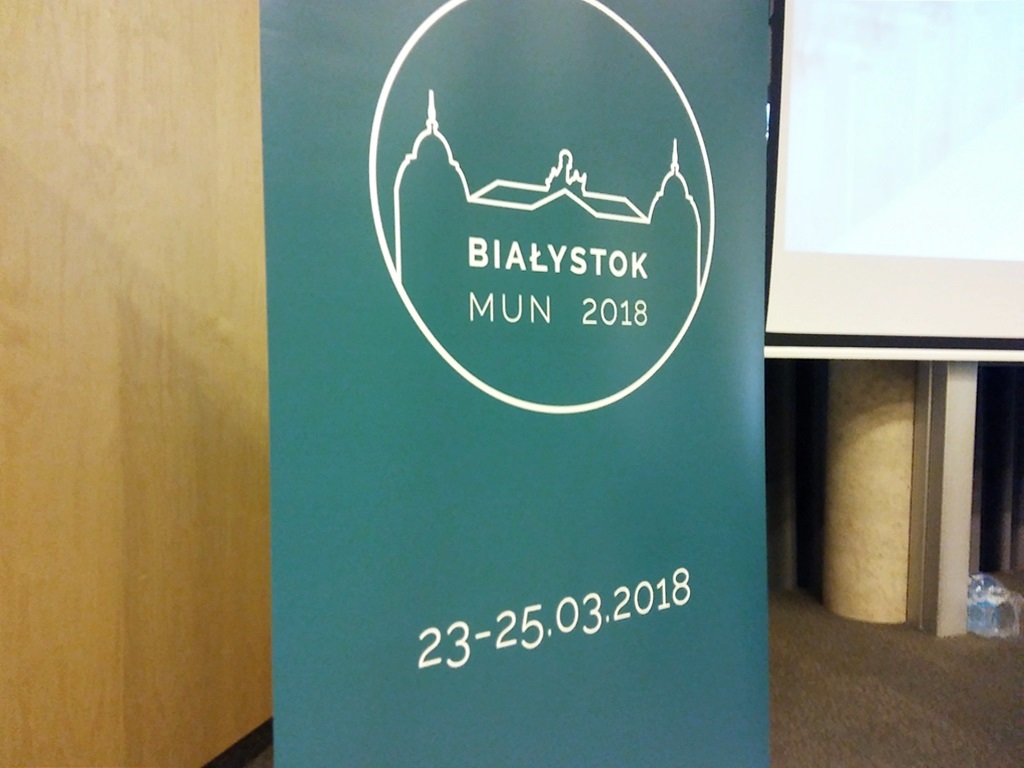 BiaMUN na UwB rozpoczęty - młodzi dyskutują o problemach świata