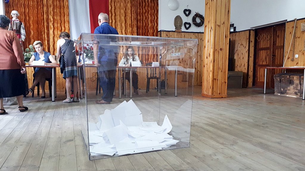 Na przebierańców trzeba uważać. Felieton