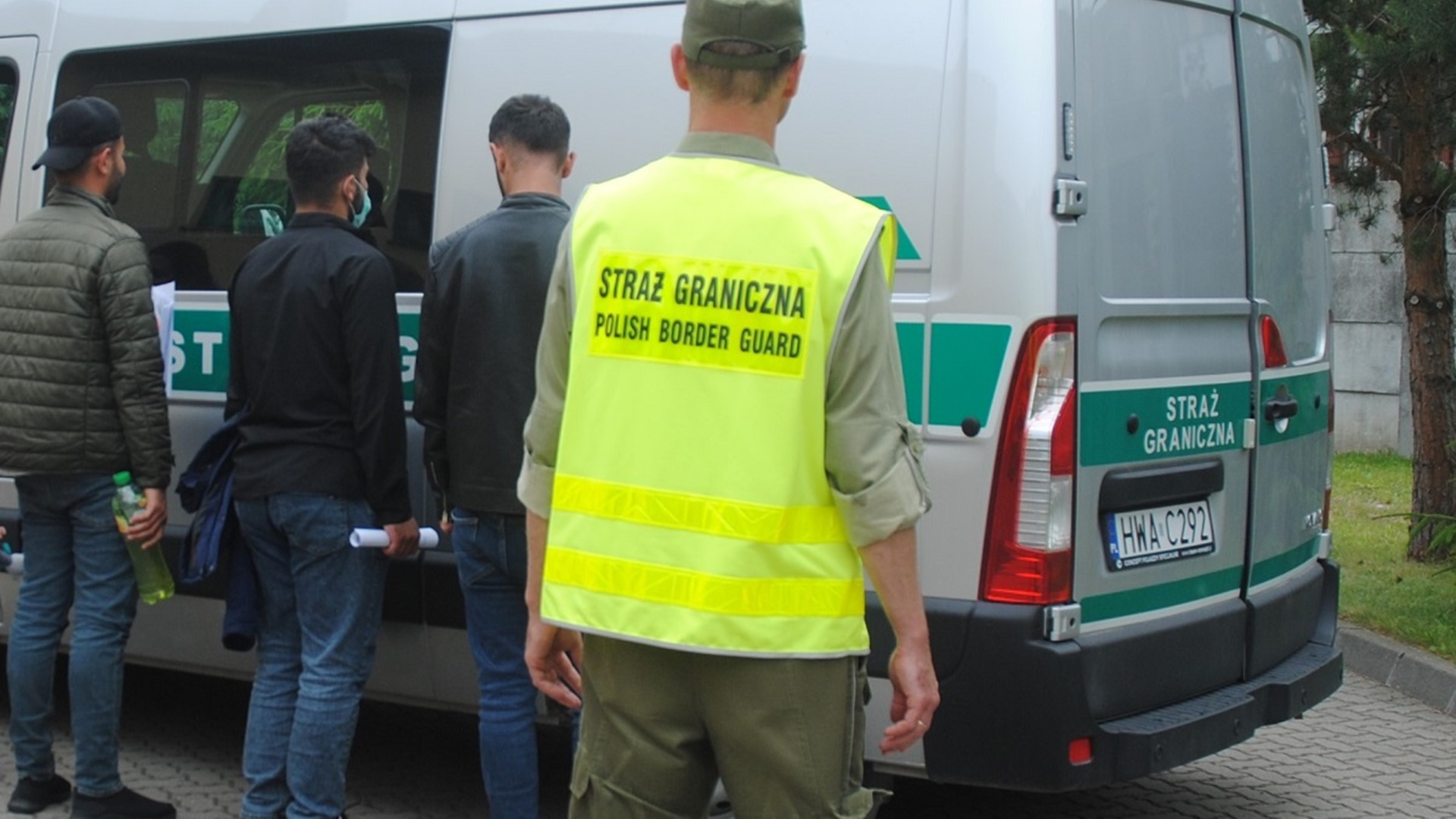 Funkcjonariusze Podlaskiego Oddziału Straży Granicznej zatrzymali nielegalnych imigrantów z Iranu