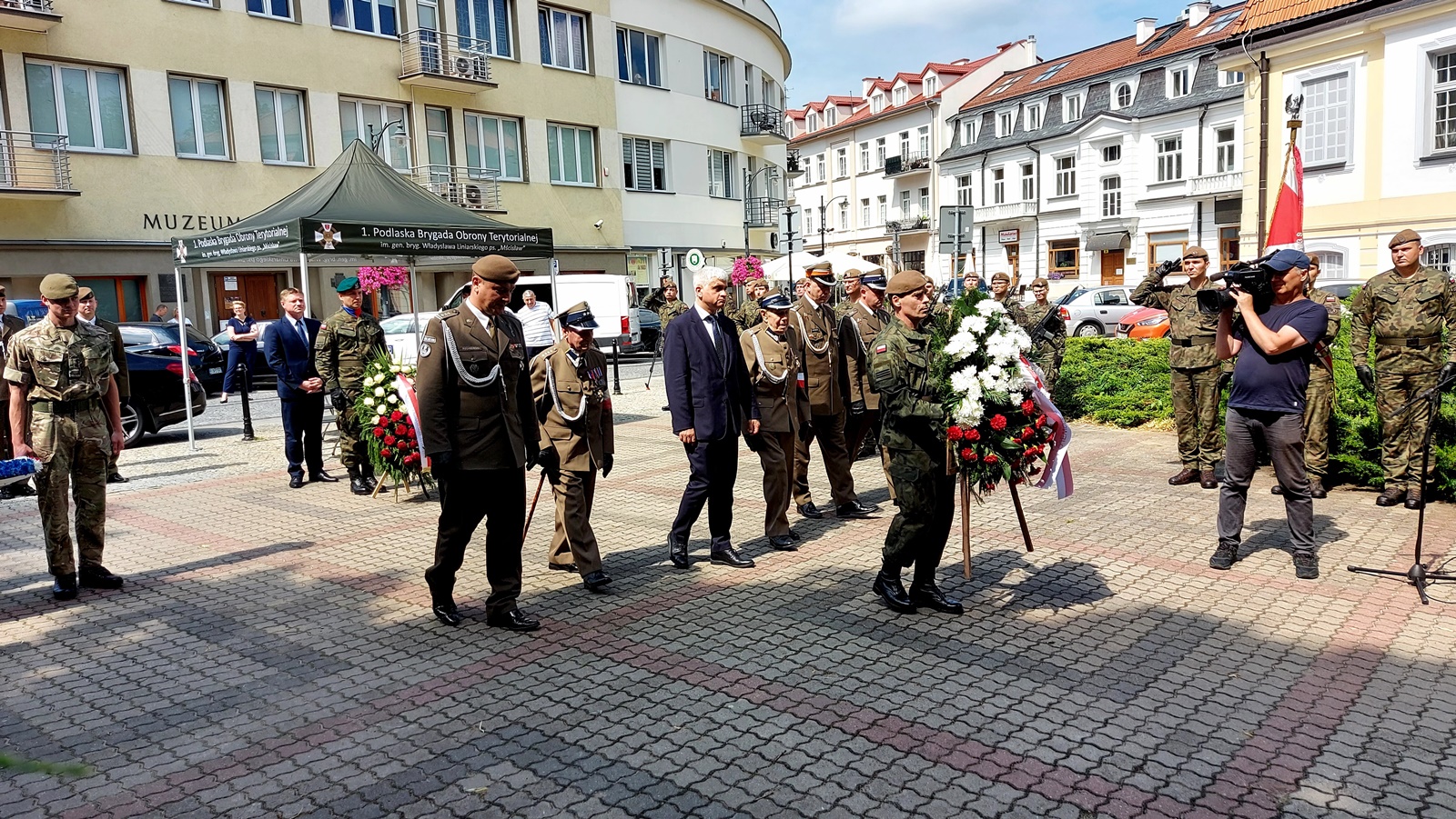 Pod pomnikiem AK uczczono 77. rocznicę rozpoczęcia akcji "Burza"