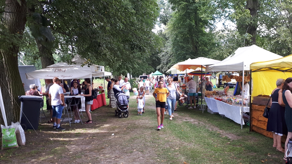 Regionalne smakołyki, zabawy dla dzieci i występy zespołów muzycznych - 29. Jarmark Dominikański w Choroszczy