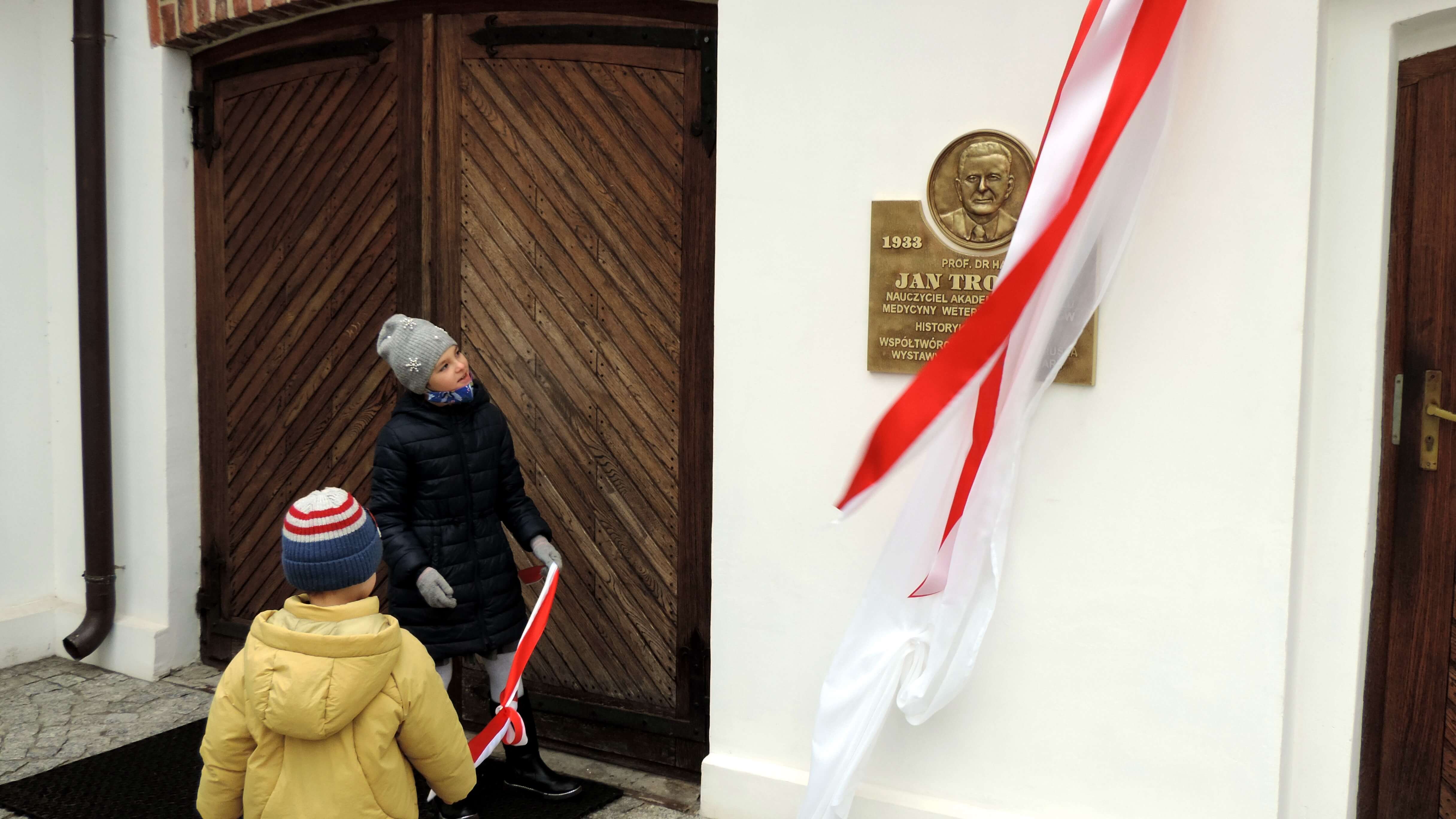 W Muzeum Rolnictwa w Ciechanowcu odsłonięto tablicę upamiętniającą prof. Jana Tropiłę