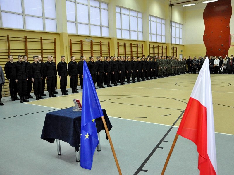 Białystok:  36 policjantów złożyło ślubowanie