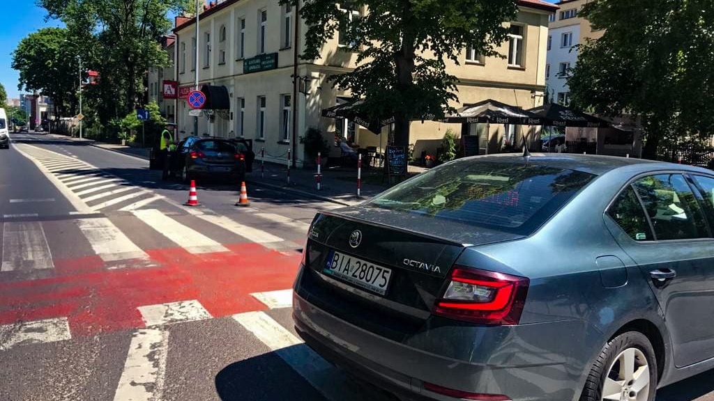 Wypadek na ulicy Świętojańskiej w Białymstoku - rowerzystka w szpitalu