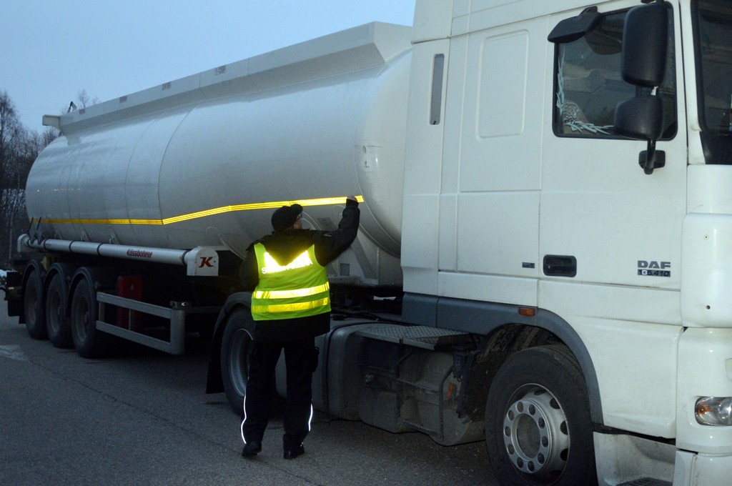 Region:  Celnicy uderzają w paliwowych oszustów
