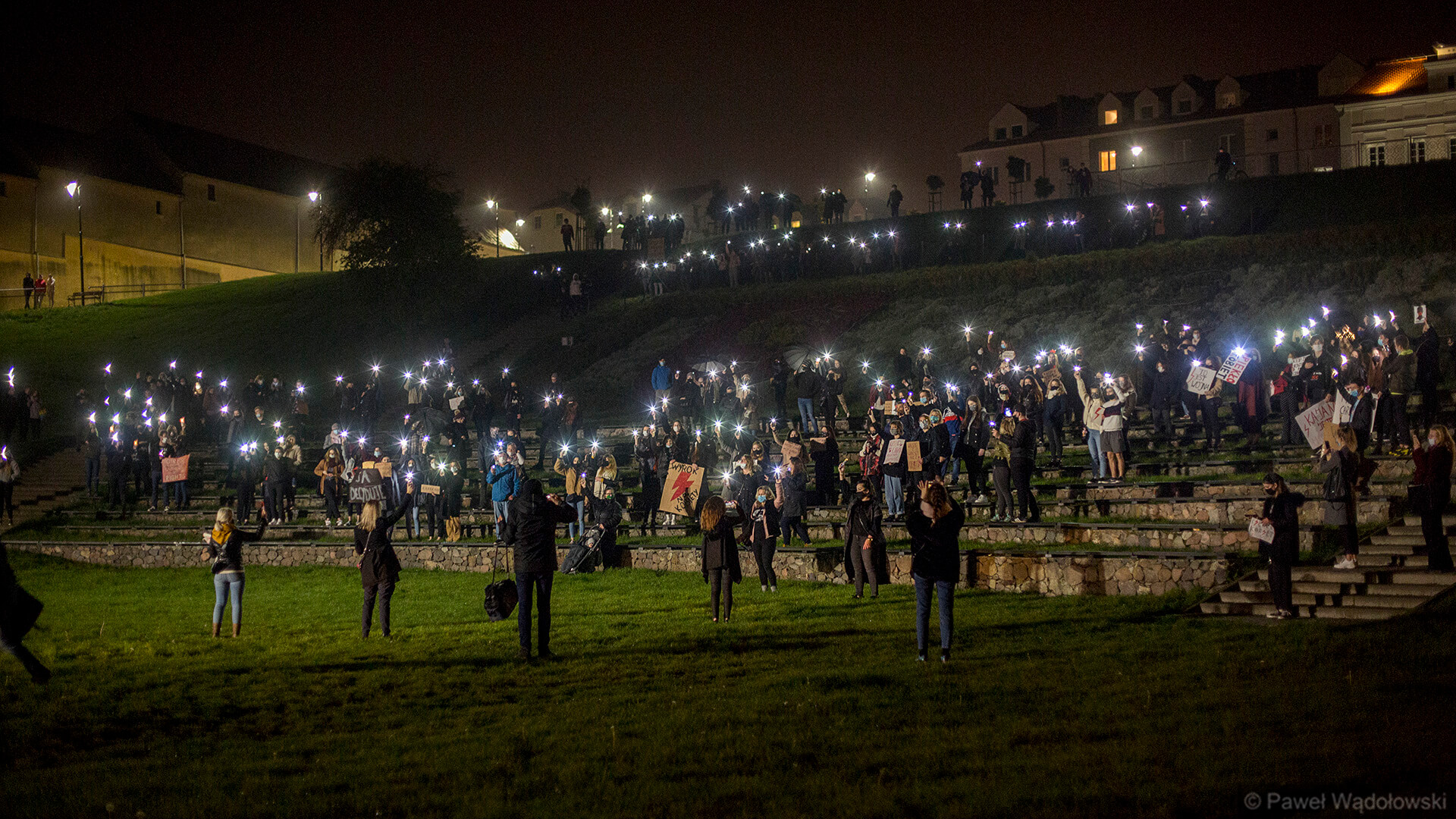 Ulicami Białegostoku i Łomży przeszedł "czarny spacer" w obronie praw kobiet