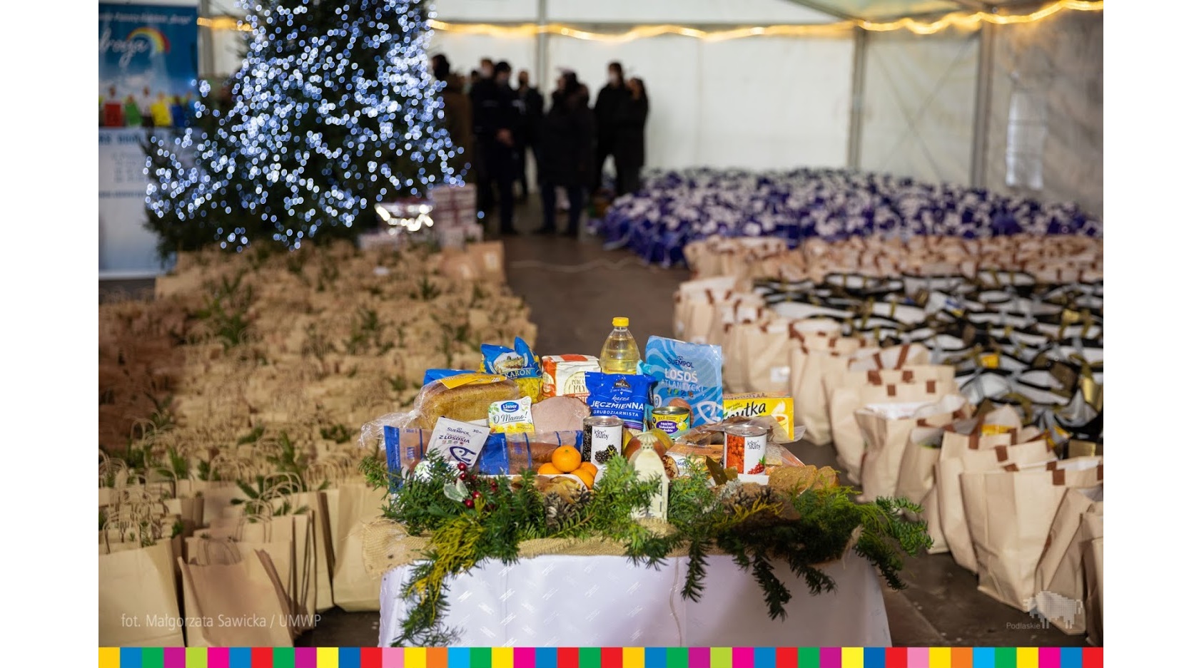 Stowarzyszenie "Droga" przygotowało ponad 5 tys. paczek dla potrzebujących