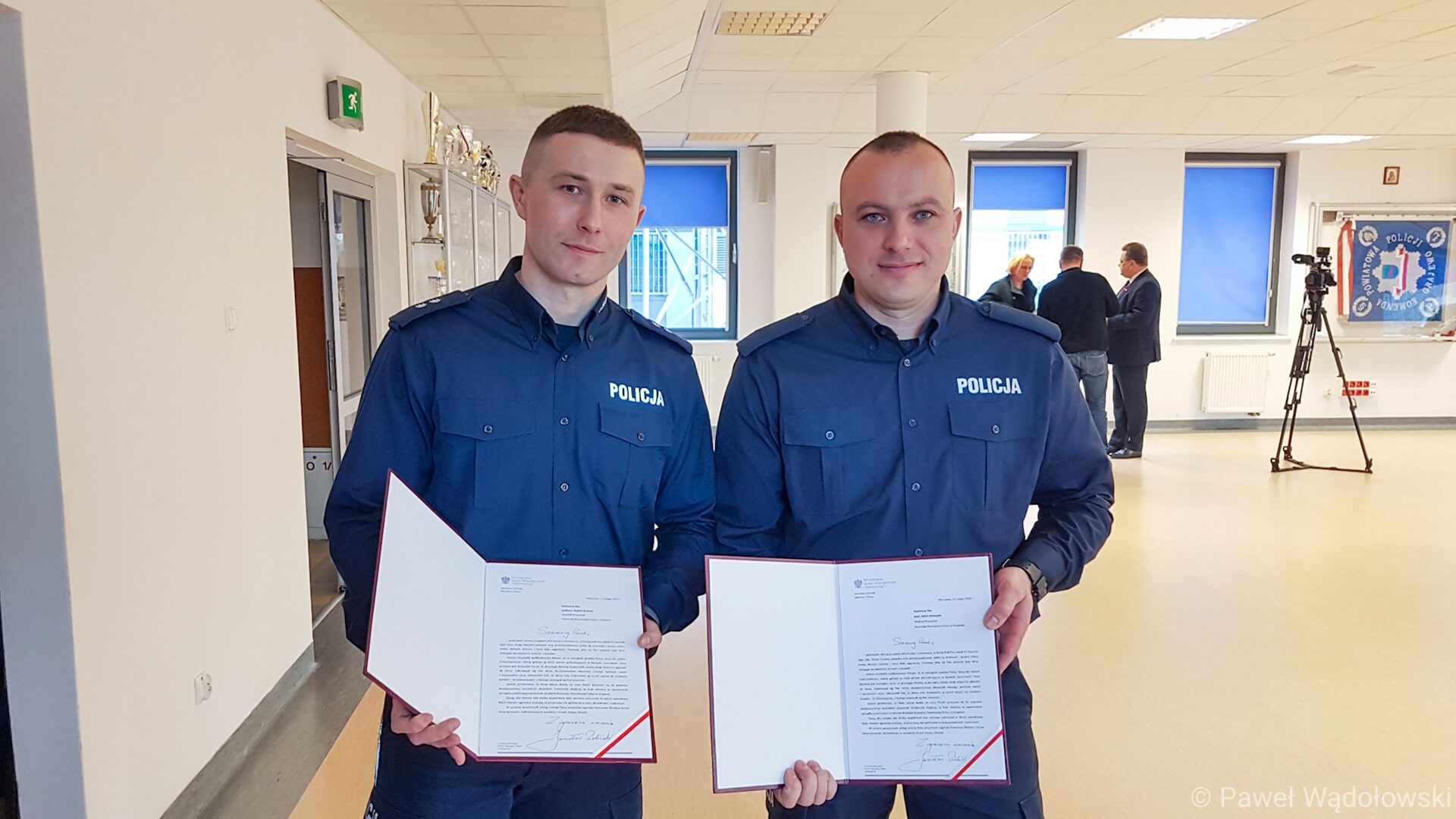 Dwaj policjanci z Grajewa otrzymali wyróżnienia od wiceministra spraw wewnętrznych i administracji