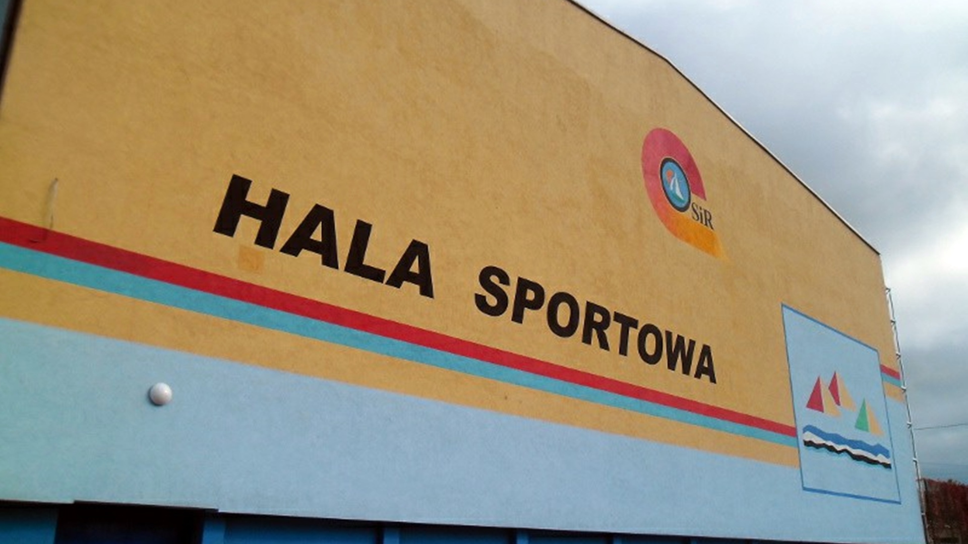 Dlaczego basen przy ul. Wojska Polskiego w Suwałkach wciąż jest nieczynny?