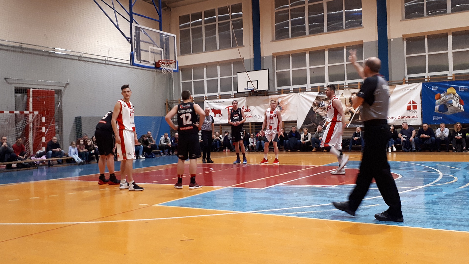 Koszykarze Tura Basket Bielsk Podlaski pewnie wygrali z rezerwami Startu Lublin