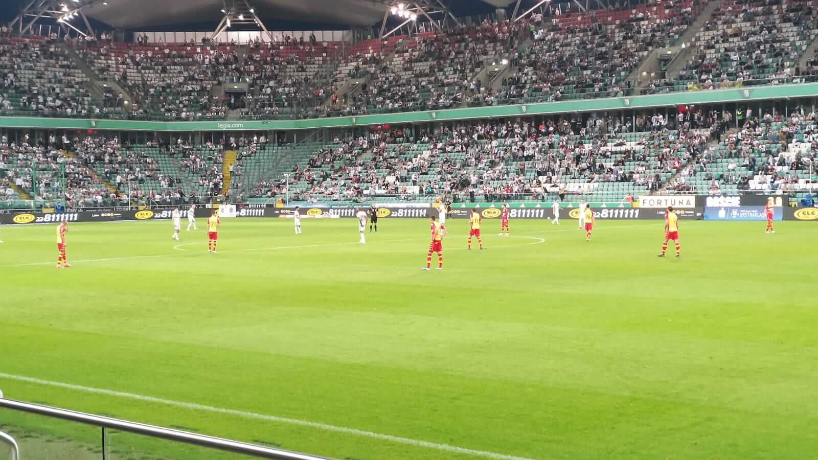 Jagiellonia Białystok gra z Legią Warszawa - mecz na naszej antenie