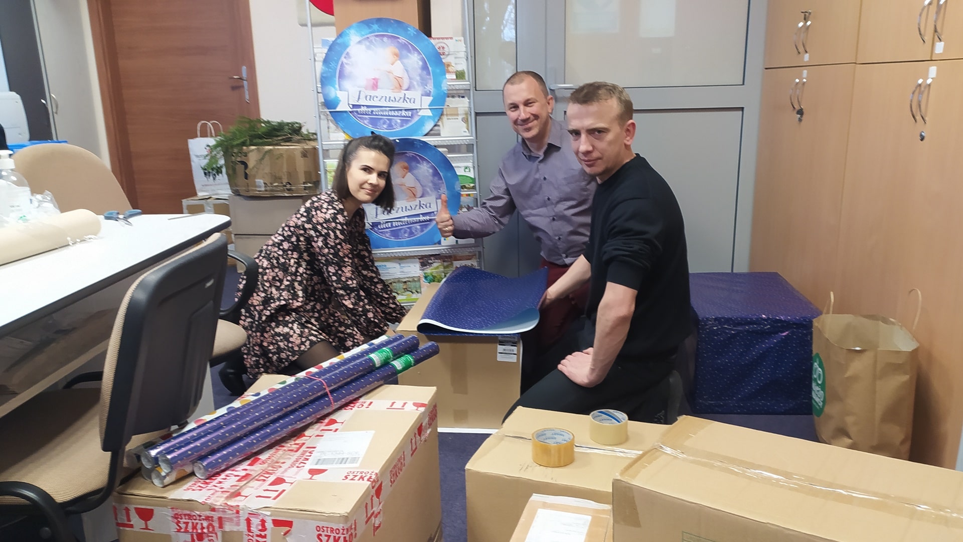 Urzędnicy z Siemiatycz wzięli udział w akcji "Paczuszka dla Maluszka"