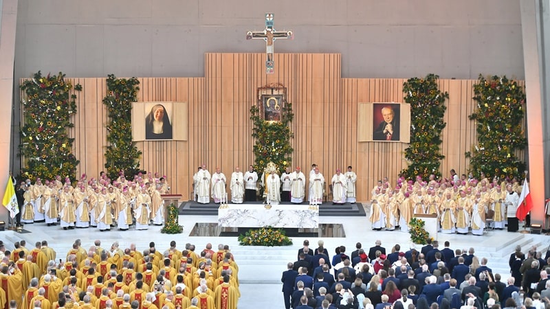 Kard. Stefan Wyszyński i Matka Elżbieta Czacka ogłoszeni błogosławionymi Kościoła katolickiego