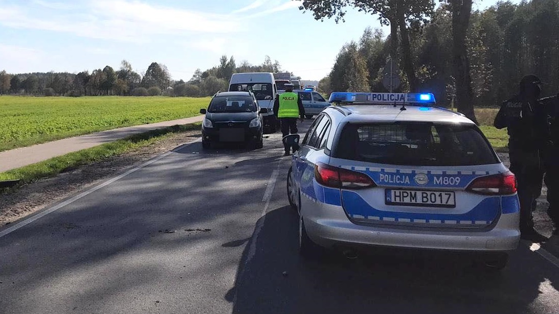 Jedna osoba trafiła do szpitala, po wypadku na DK 63 koło Zambrowa