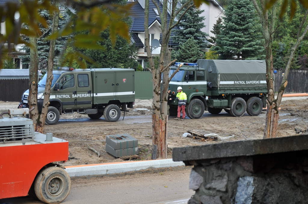 Pocisk artyleryjski na ulicy Ciołkowskiego w Białymstoku