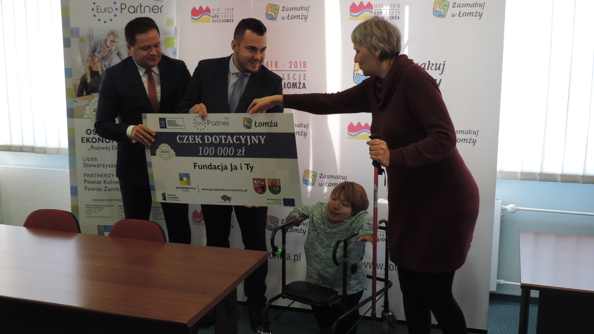 Cztery osoby niepełnosprawne będą mogły zacząć pracę w Wirtualnym Salonie Rozrywki w Łomży