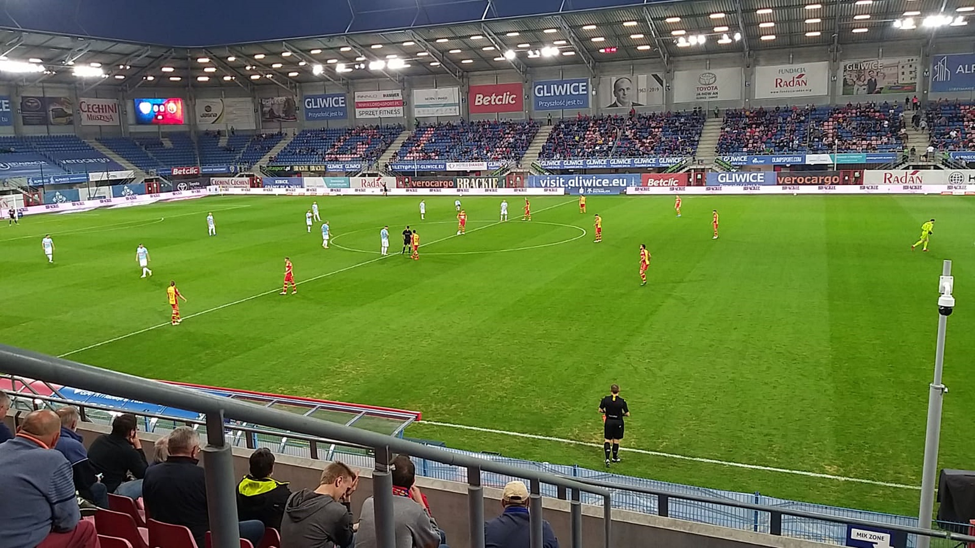 Jagiellonia po pięknej bramce Imaza pokonała Piasta Gliwice [skrót meczu]