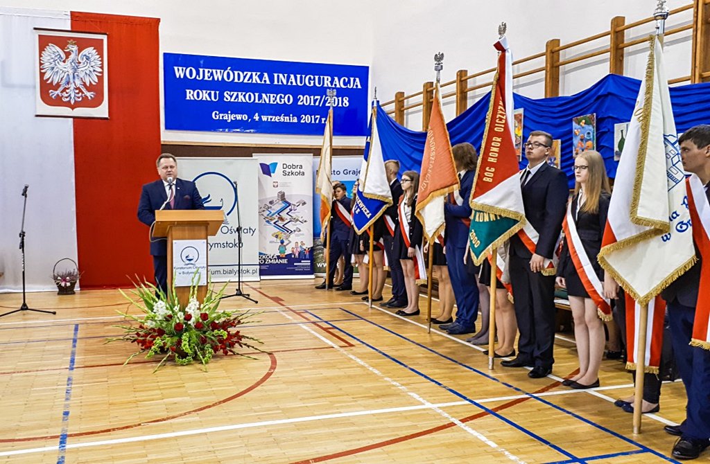 Koniec laby - nowy rok szkolny rozpoczęło 145 tysięcy podlaskich uczniów