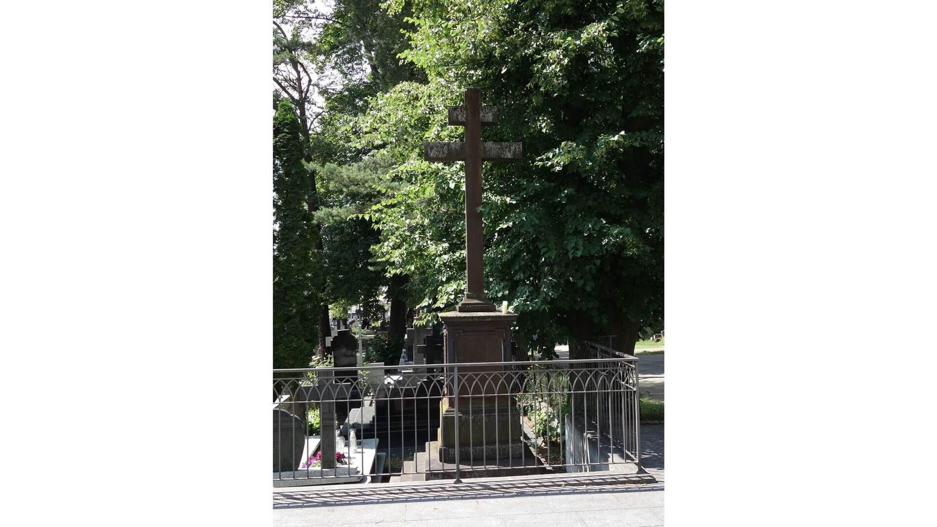 Krzyż z białostockiego cmentarza trafił do rejestru zabytków