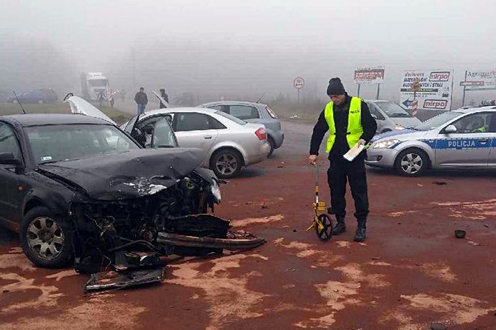 Wypadek w Grajewie - trzy osoby ranne