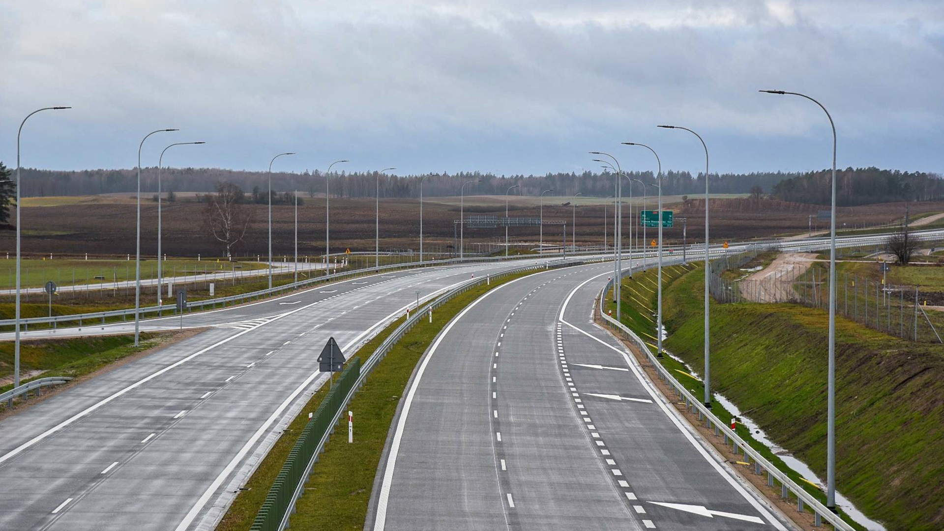 Droga krajowa nr 8 między Augustowem a Białymstokiem jest najlepszym łącznikiem dwóch tras ekspresowych