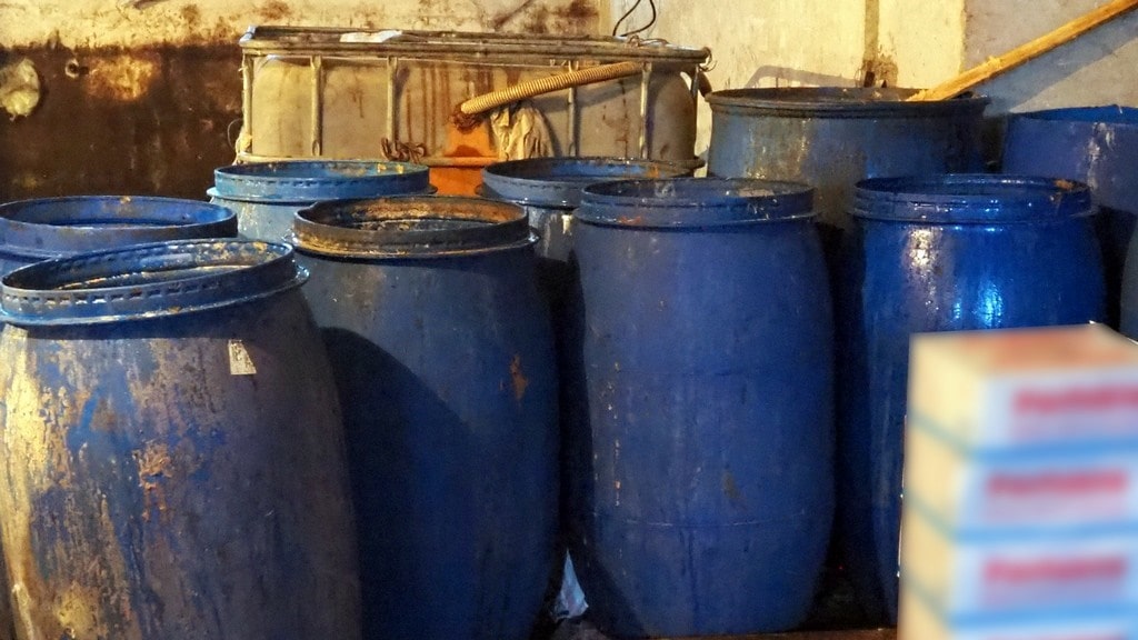 Podlaska KAS zlikwidowała bimbrownię działającą w oborze