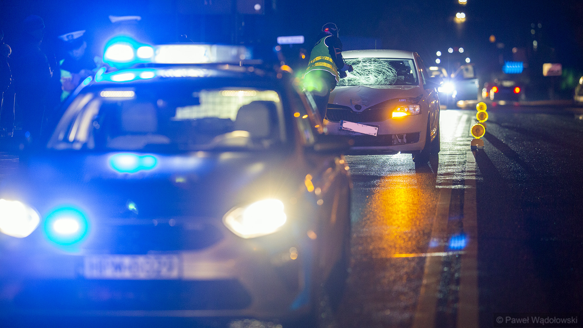 Wypadek między Łomżą a Zambrowem. Kierowca skody śmiertelnie potrącił kobietę