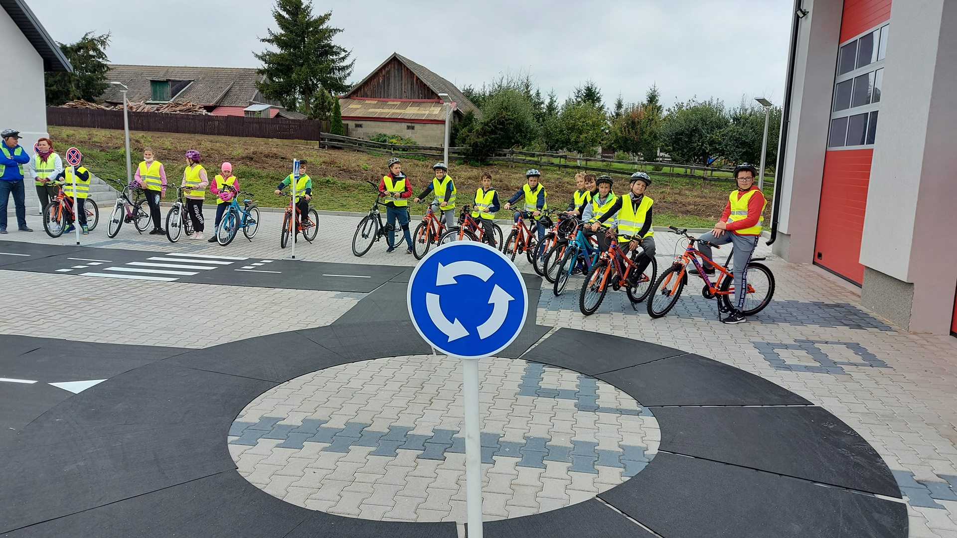 Betonowa trasa, parking w centrum i miasteczko ruchu drogowego - nowe inwestycje w gminie Korycin