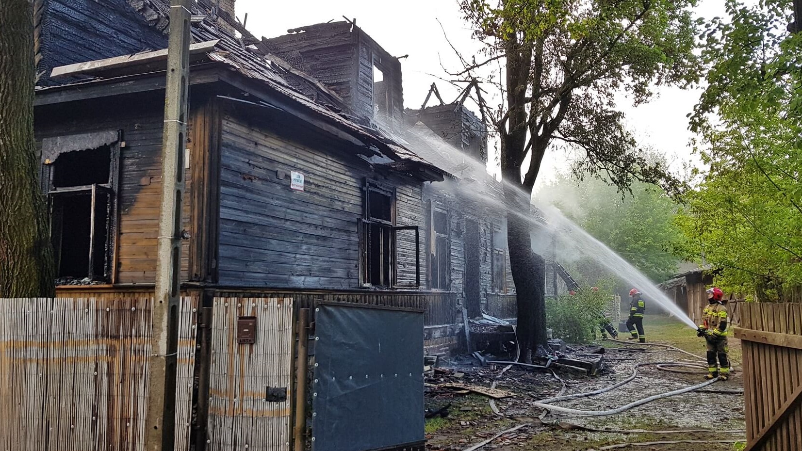 Śmiertelny pożar w Białymstoku – nie żyją dwie osoby [zdjęcia, wideo]