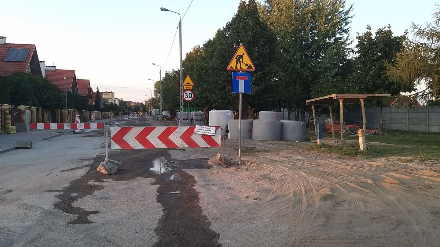 Na duże utrudnienia w związku z przebudową kanalizacji narzekają mieszkańcy białostockiego osiedla Wygoda