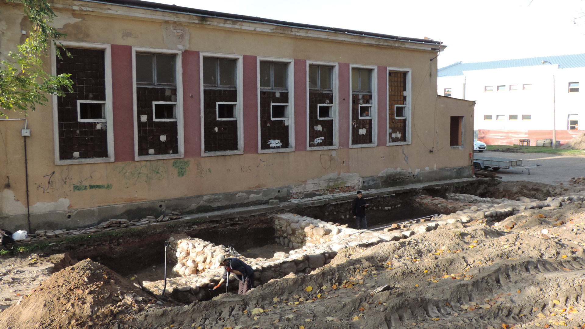 Archeolodzy znaleźli w Łomży pozostałości zajazdu z XIX w.