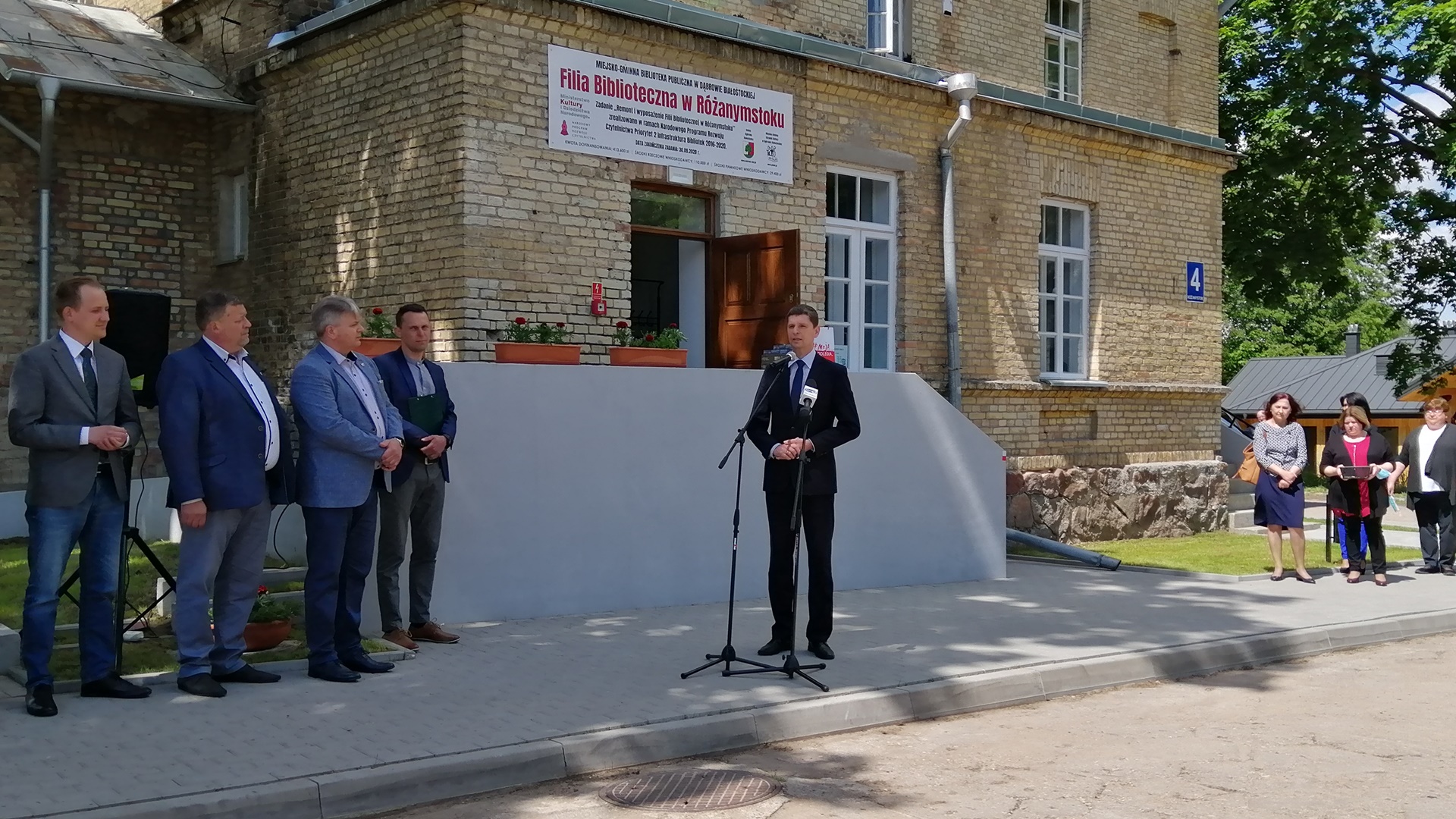 Nowa biblioteka w Różanymstoku - można wypożyczyć książki i pograć w planszówki