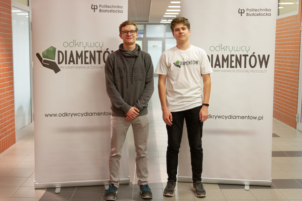 Uczniowie i studenci ze wsparciem finansowym "Odkrywców Diamentów"