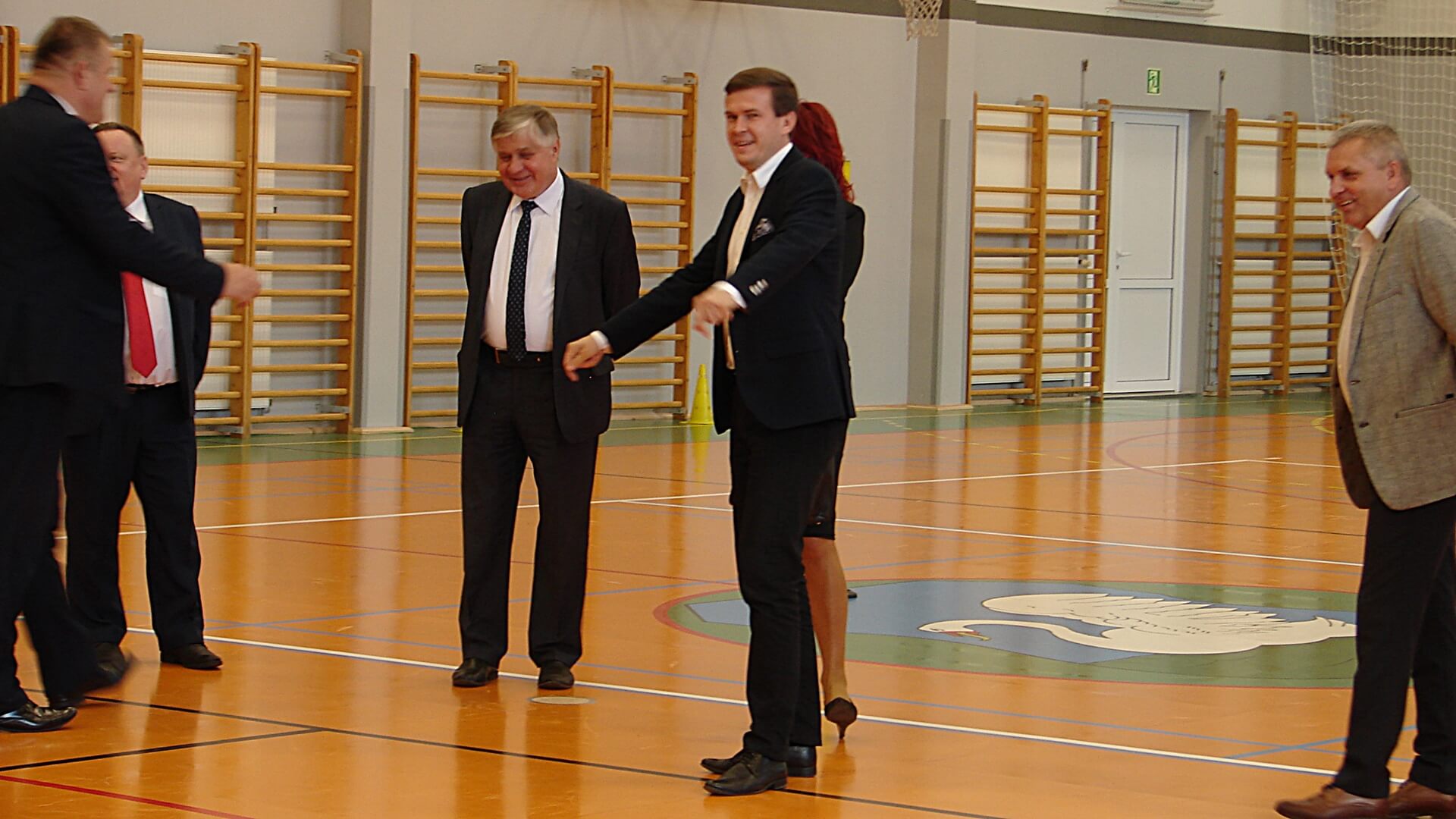 Uczniowie z Wysokiego Mazowieckiego mają nową halę sportową