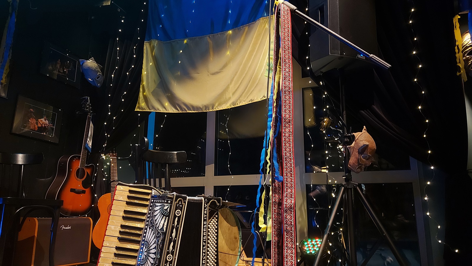 Koncerty, spektakle i zbiórki pieniędzy - w Białymstoku instytucje kulturalne włączają się w pomoc Ukrainie