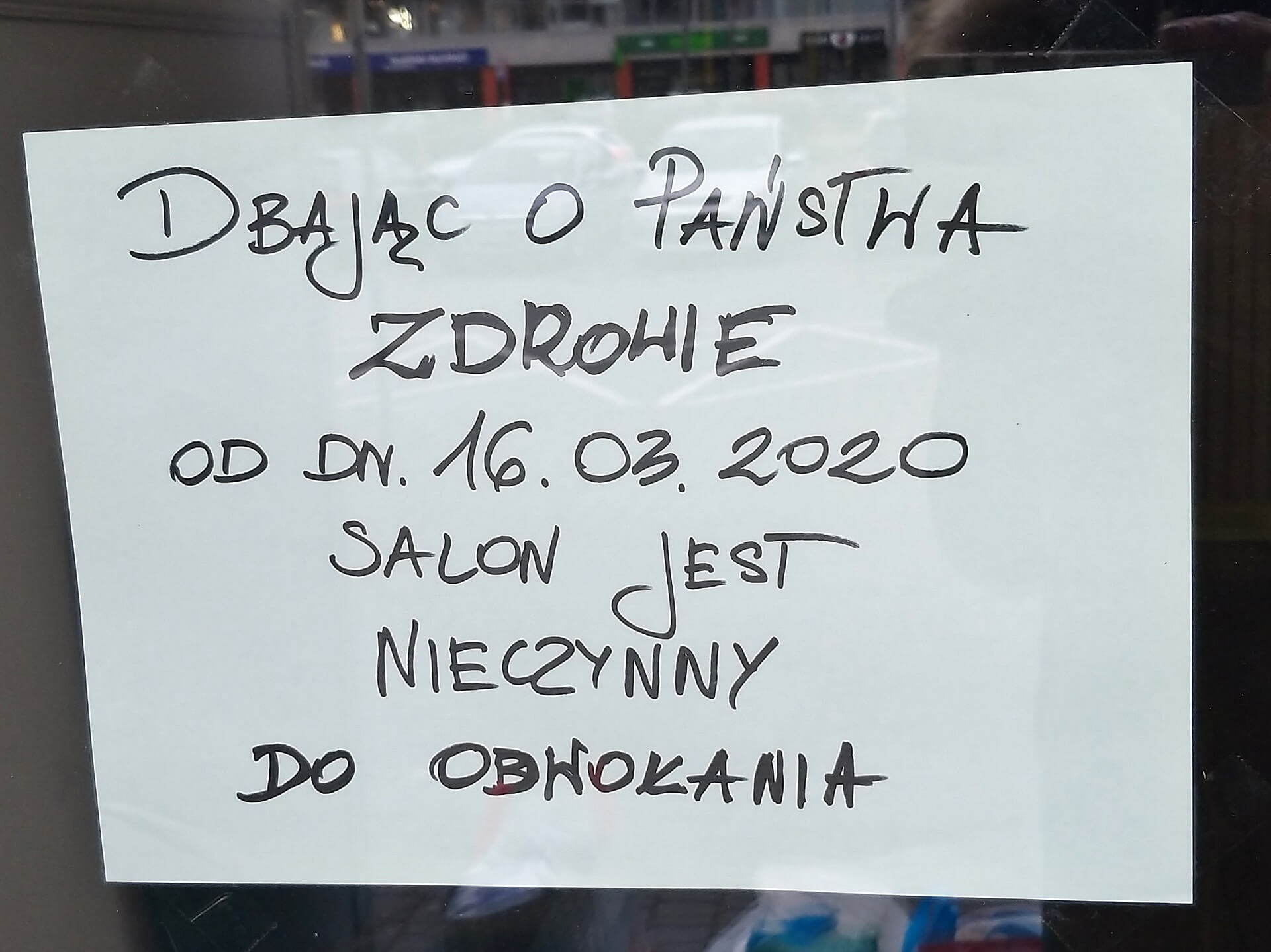 Puste galerie w Białymstoku - kupujący są tylko w sklepach spożywczych i aptekach