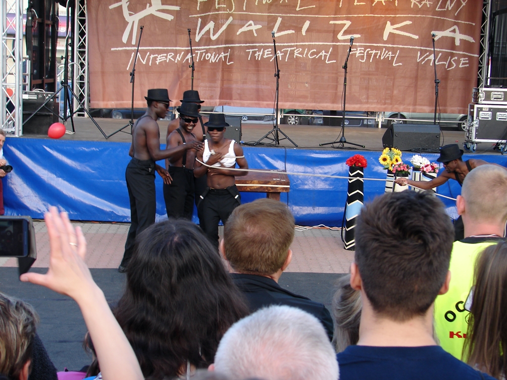 Przedstawienia z Polski i z zagranicy – trwa Międzynarodowy Festiwal Teatralny Walizka