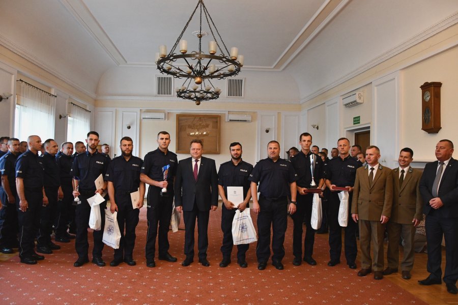 Prawie 30 podlaskich policjantów odebrało nagrody