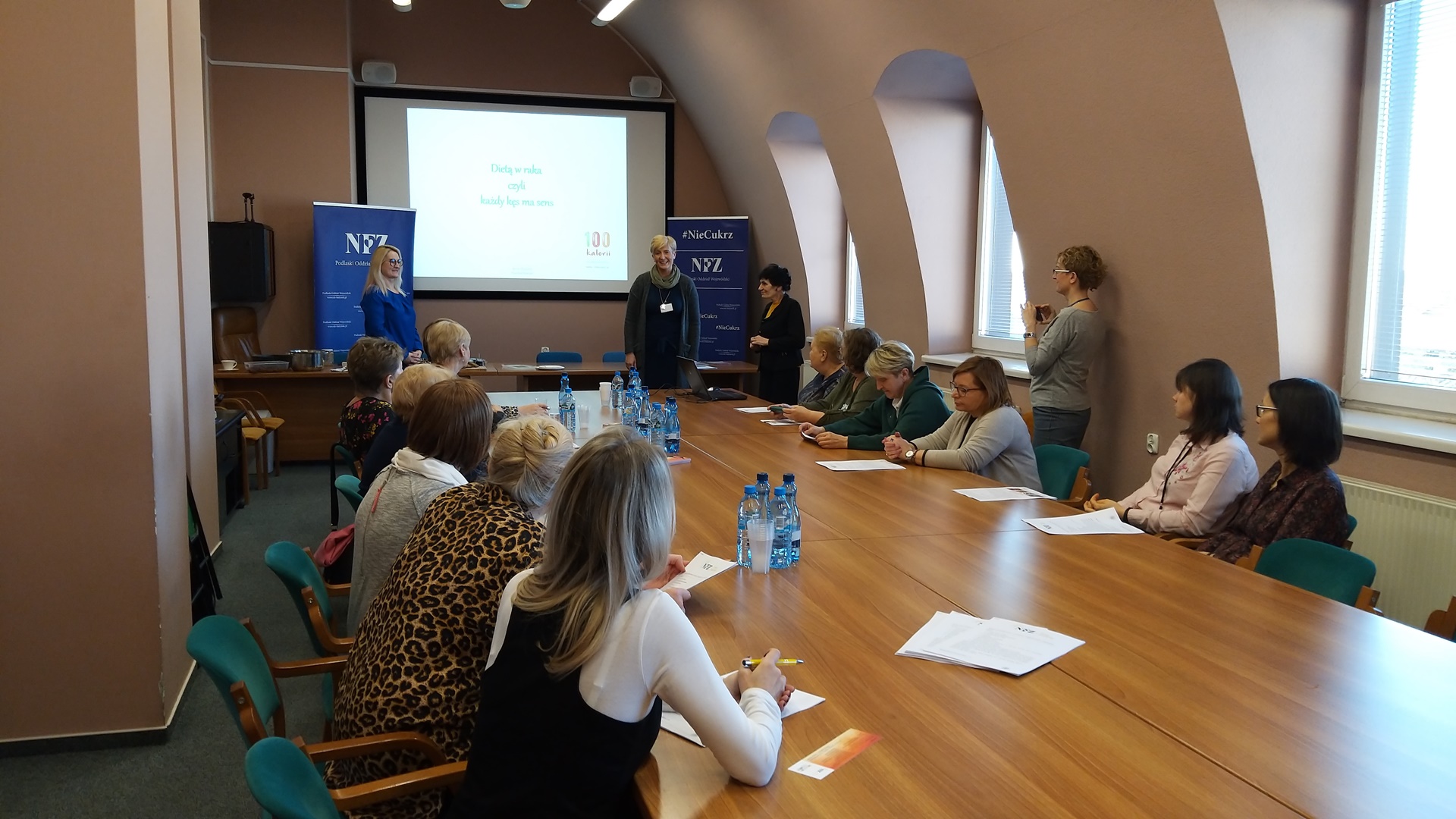 Prawidłowa dieta może ustrzec przed rakiem - konferencja w podlaskim NFZ