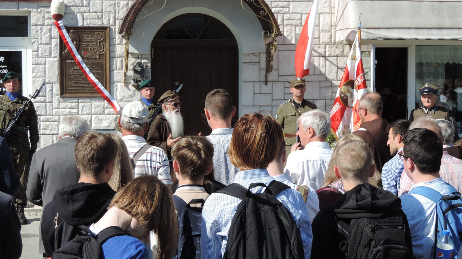 W Łomży odsłonięto tablicę poświęconą rotmistrzowi Witoldowi Pileckiemu