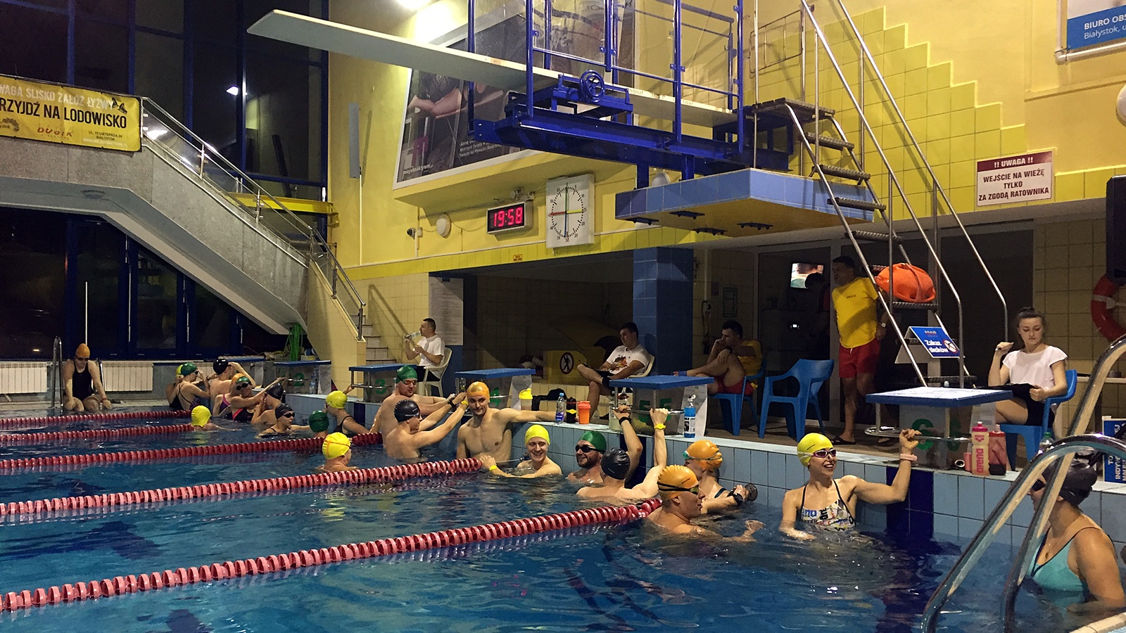 100 minut pływania na 100-lecie wolnego Białegostoku