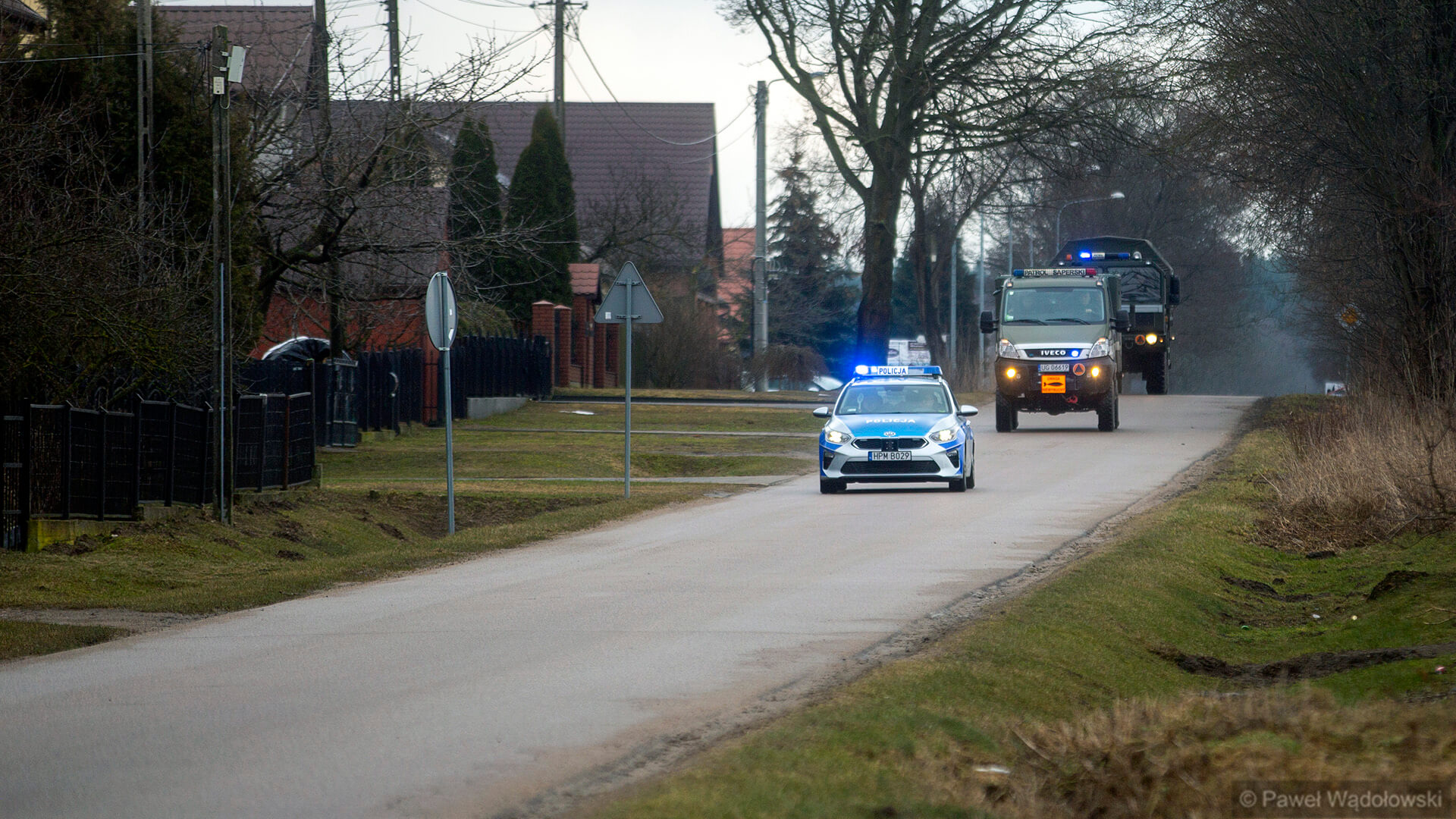 Saperzy wywieźli niewybuch z posesji w Miastkowie koło Łomży [zdjęcia, wideo]