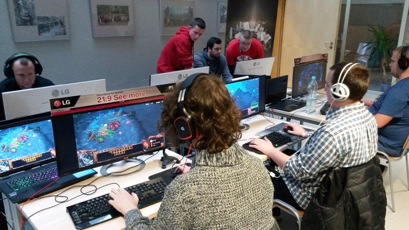 East Games United 2016 w kampusie Uniwersytetu w Białymstoku