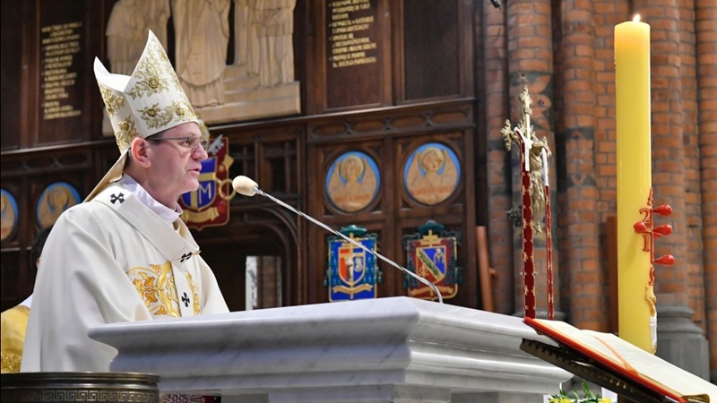 Młodzież nie przystąpi do bierzmowania, a pierwsza komunia święta tylko w małych grupach - zapowiada metropolita białostocki