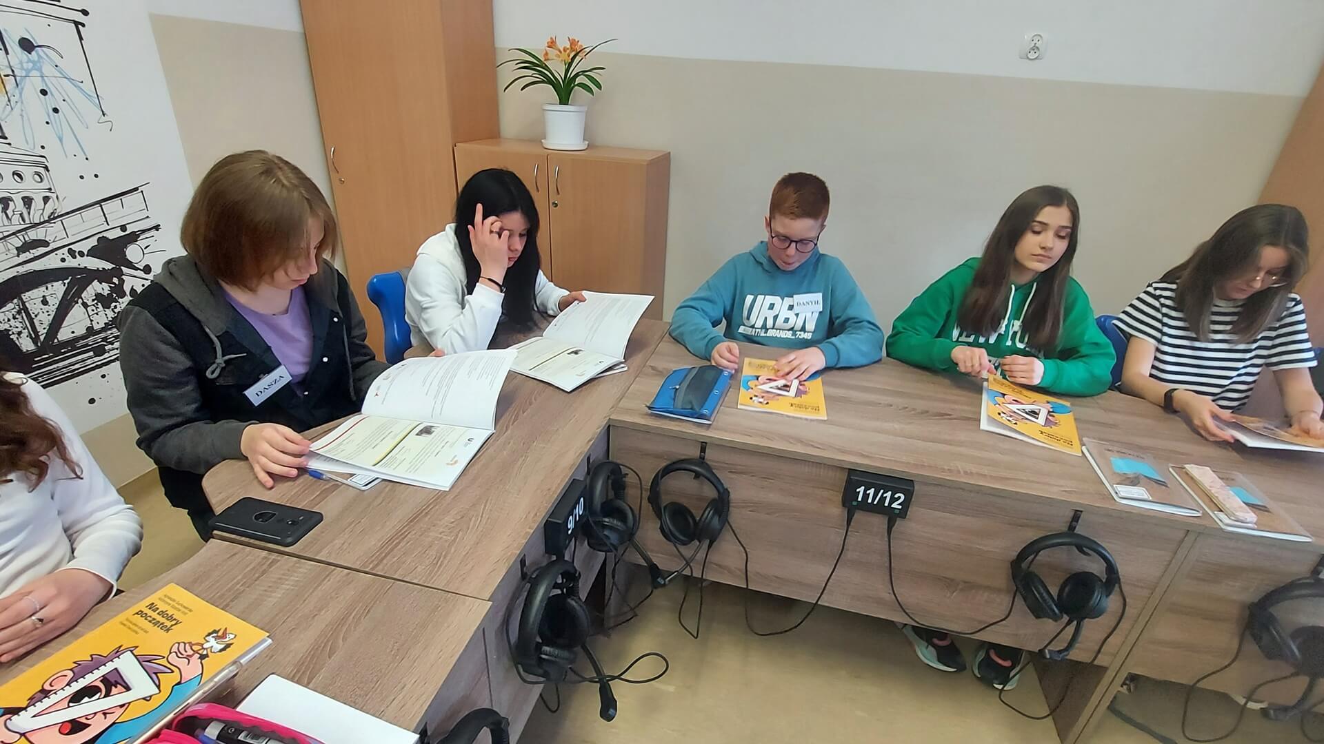 Powstała książka "Na dobry początek" - ma pomóc młodym Ukraińcom m.in. w nauce języka polskiego