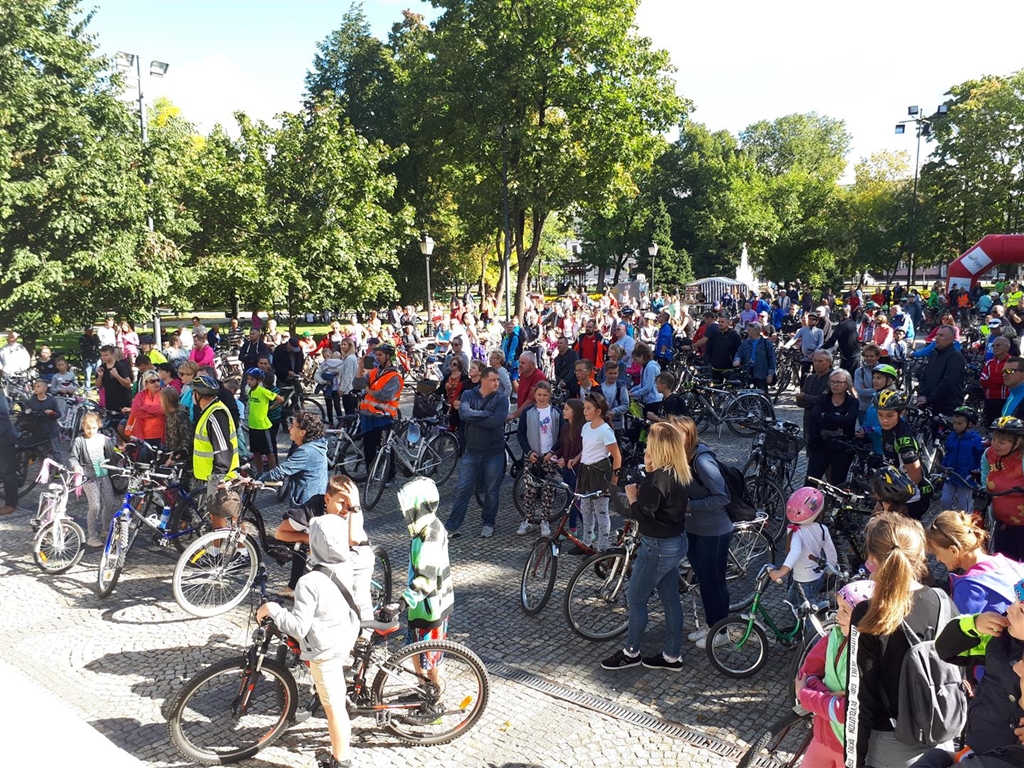 Suwalscy rowerzyści przejechali przez miasto w ramach Europejskiego Dnia Bez Samochodu