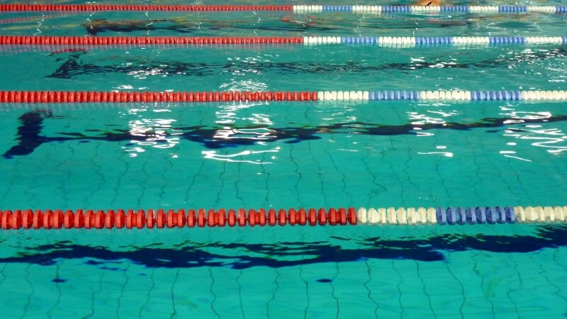 Basen przy ul. Wojska Polskiego w Suwałkach pozostaje zamknięty