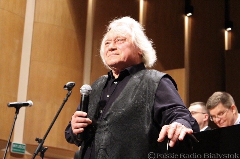 Jerzy Maksymiuk z tytułem doktora honoris causa UwB